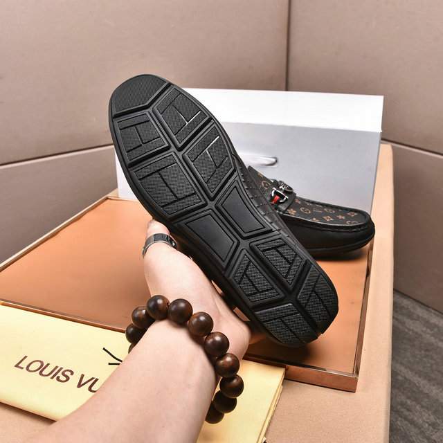 Picture of Louis Vuitton Shoes _SKU2241016SZ38-4416035